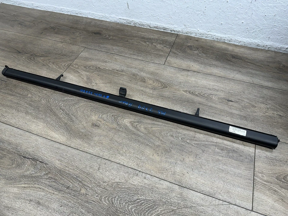 07-2011 Toyota Camry Rear Window Manual Sun Shade Toyota 045L Oem 64350-33040 📷 - Imagem 3 de 4