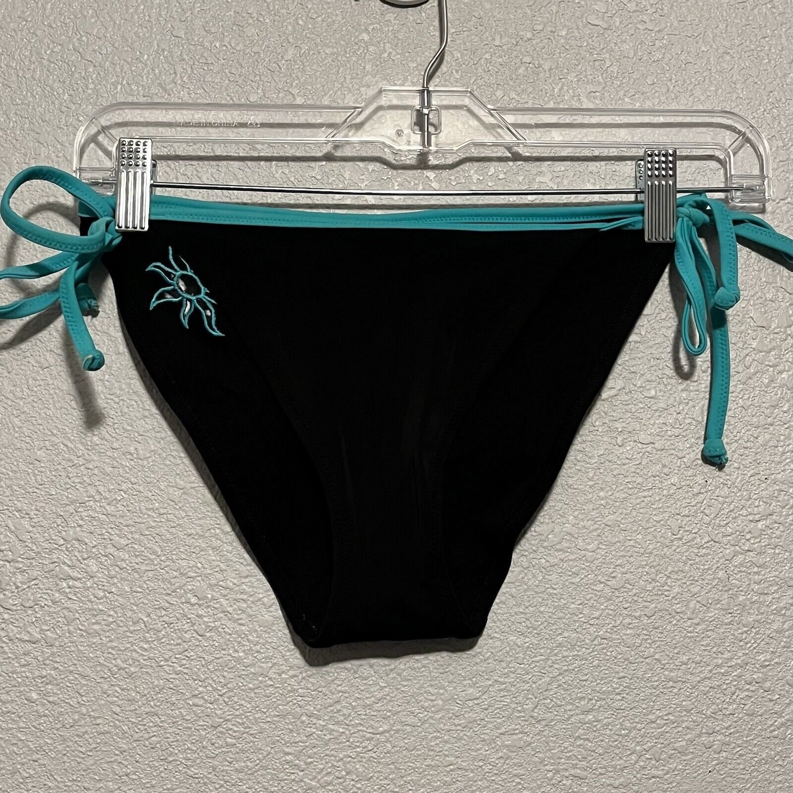 Picture 1 of 6