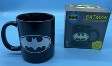 Batman Logo Glow-in-the-Dark Logo 10 oz Ceramic Coffee Cup Mug  NEW in BOX