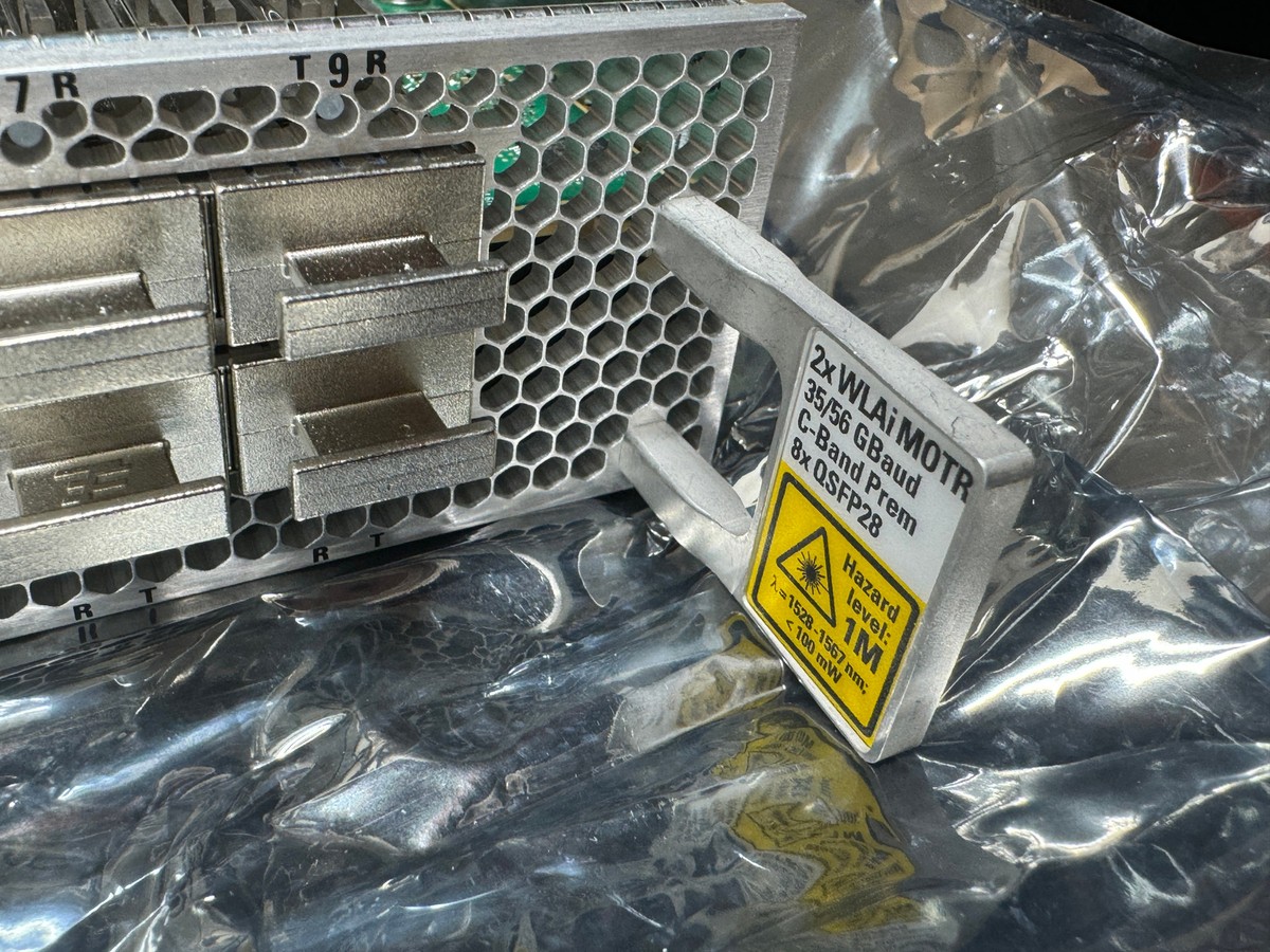 Ciena 186-1601-901 2x WLAI MOTR 56 Gbaud C-band Module for Ciena 186-1601-901 2x WLAI MOTR 56 Gbaud C-band Module for