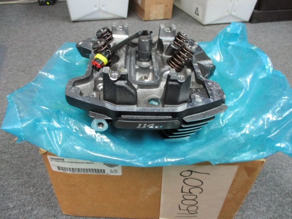 Harley Davidson OEM FLHXS/FLHTKS CVO culata delantera granito negro 16500509 Foto 2 de 4