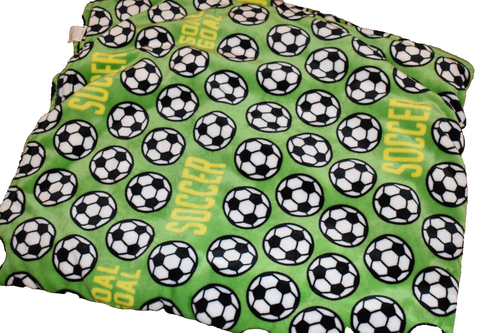 k2 !WOW! KOHL'S The BIG ONE SOCCER BALLS Green Oversized Plush Throw Blanket