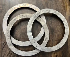 Mrs Anderson’s Aluminum Pie Crust Shield 1-10.5 & 2-9.75 inch Covers