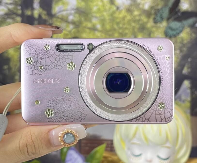 Sony Cyber Shot DSC-W570D Pink 16.1MP 5x Optical Zoom 95% NEW