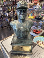 10 Amazing Ways to Decorate the Ultimate Sports-Themed Man Cave 15