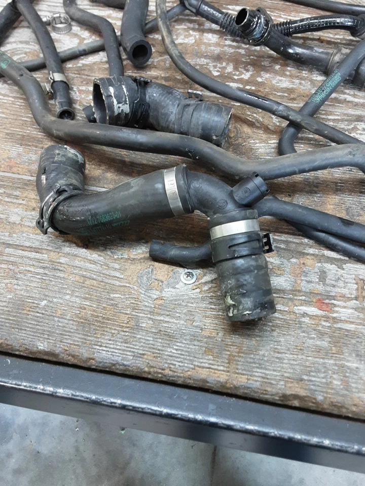 BMW K 1200R 2006 06 Juego de mangueras líneas de ventilación de aire refrigerante refrigeración varios varios Foto 2 de 4