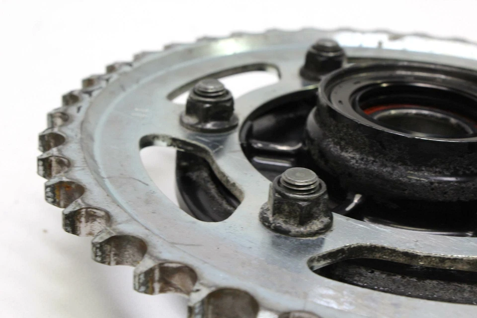 Piñón trasero Yamaha Fz1 2001-2005 OEM Foto 4 de 4