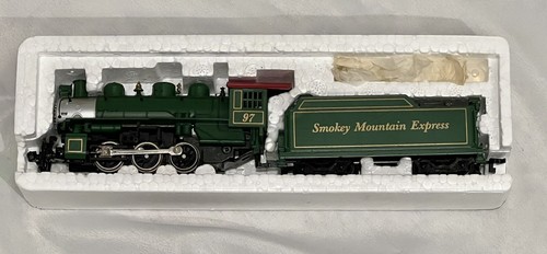 HO Scale SMOKEY MOUNTAIN EXPRESS 0-6-0 Locomotive & Tender Bachmann New 50440 - Picture 2 of 6