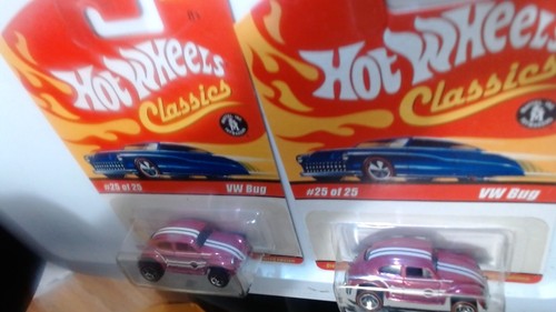 2004 Hot Wheels Classics Red w/ White Series VW BUG #25 OF 25 Black Interior