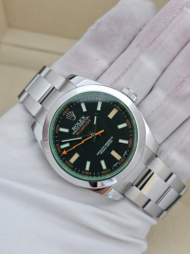 Rolex Milgauss Black Watch with Oyster Bracelet - 116400GV 2020 Full Set - Picture 12 of 17