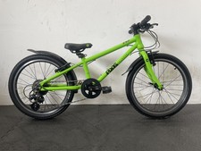Frog 52 20 Inch Kids Junior Bike Red. 8 Speed, Lightweight. Green.