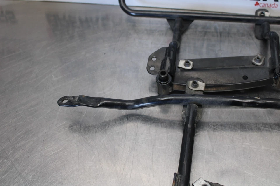 05-06 VICTORY KINGPIN DELUXE ALFORJA ESTUCHE SOPORTE MONTAJE BB195 Foto 3 de 4