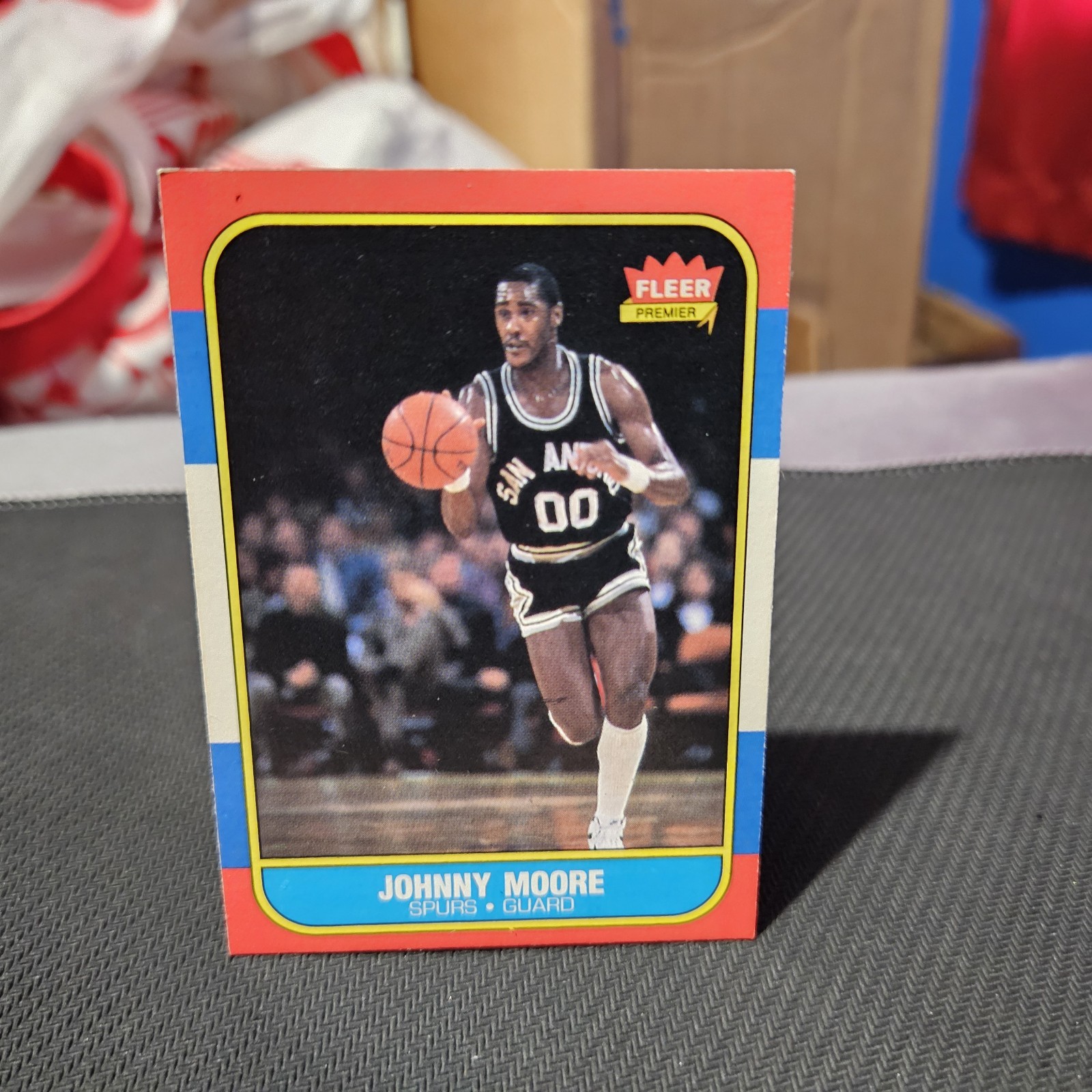 Johnny Moore 1986-87 Fleer Basketball Base Card #76