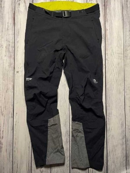 Men Mountain Equipment Trousers Black