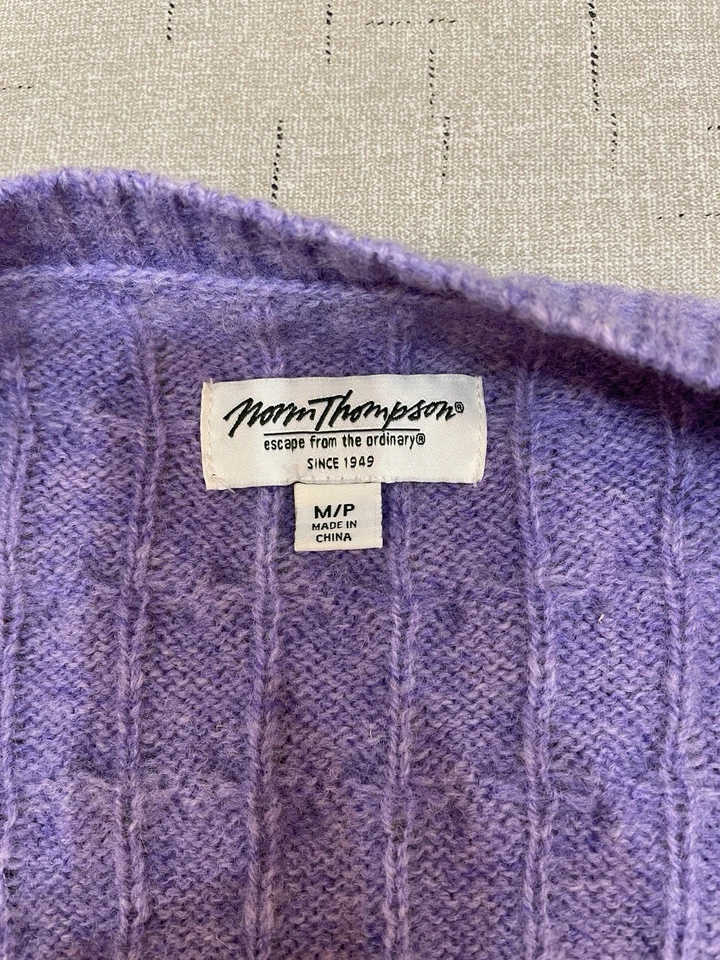 Norm Thompson Cable Tejido Cardi Lavanda Brezo Para Mujer M/P Años 90 Coqueta Old$ Foto 4 de 4