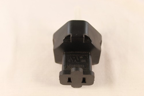 US TO UK ADAPTER PLUG P/N E227892 (E-1) - Picture 2 of 7