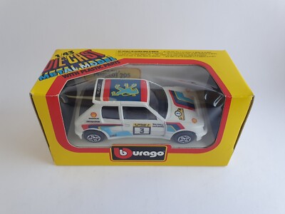 Burago Metal Kit 1/25 – Peugeot 205 Turbo 16 (modèle à Assembler, Blanc, Rallye)