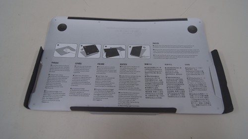 Speck SeeThru Satin - Macbook Air 11” Black - Picture 6 of 6