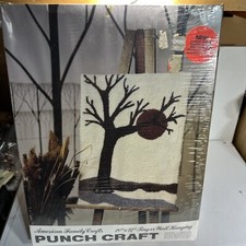 Vintage Punch Craft 20  x27  Rug/Wall Hanging Tree Sillouette American Family NOS