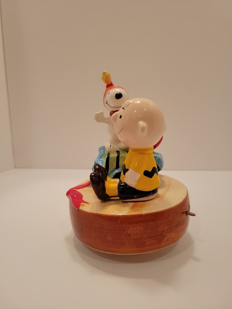 1980 Snoopy Peanuts Charlie Brown Schmid Music Box Happy