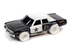Auto World Xtraction SC372 R36 Blues Brothers Bluesmobile 1974 Dodge Monaco iWhe