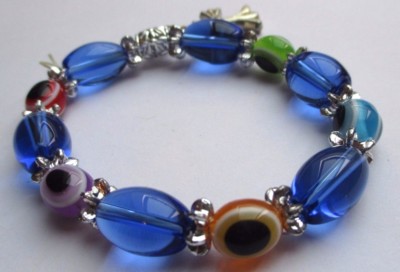 Bracelet Rétro Perles De Verre Poli Avec Pampille Croix Dorée - Bijou Fantaisie 4510
