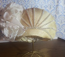 Vintage Woman's Cream Pillbox Hat for Church, Wedding, Formal Event, Derby