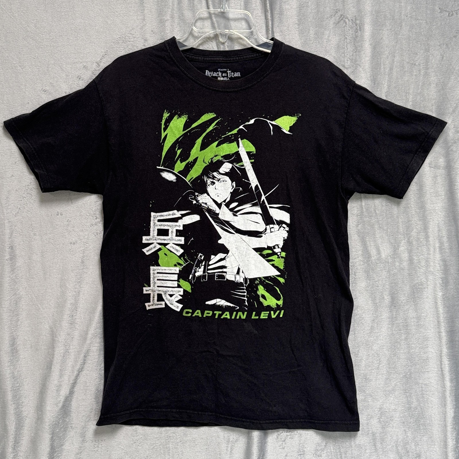 Attack on Titan Shirt Mens Medium Captain Levi Anime Graphic Ripple Junction