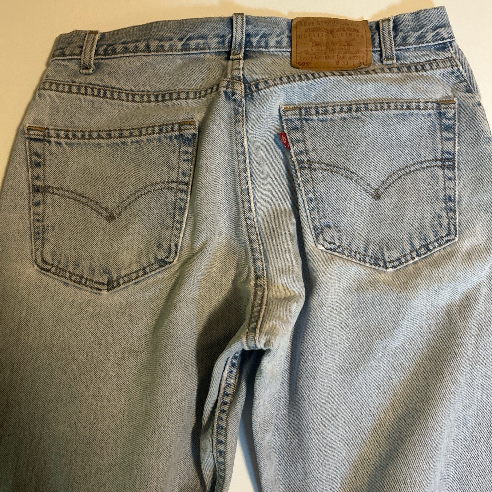 Vintage Levis 505 Jeans Regular Straight Leg 33x30 Medium Wash Made In USA 90s