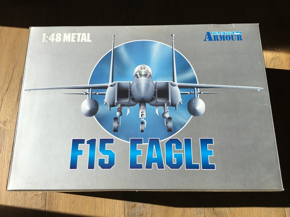 Armadura CDC 98050 USAF Camuflaje F-15 A Eagle Fighter Con Armas Carga 1/48 Nuevo Foto 2 de 4