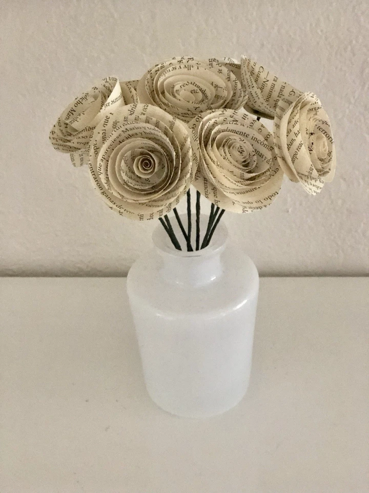 Páginas de libro/libro flores/ramo/amantes de los libros/regalo de alfabetización Foto 2 de 4