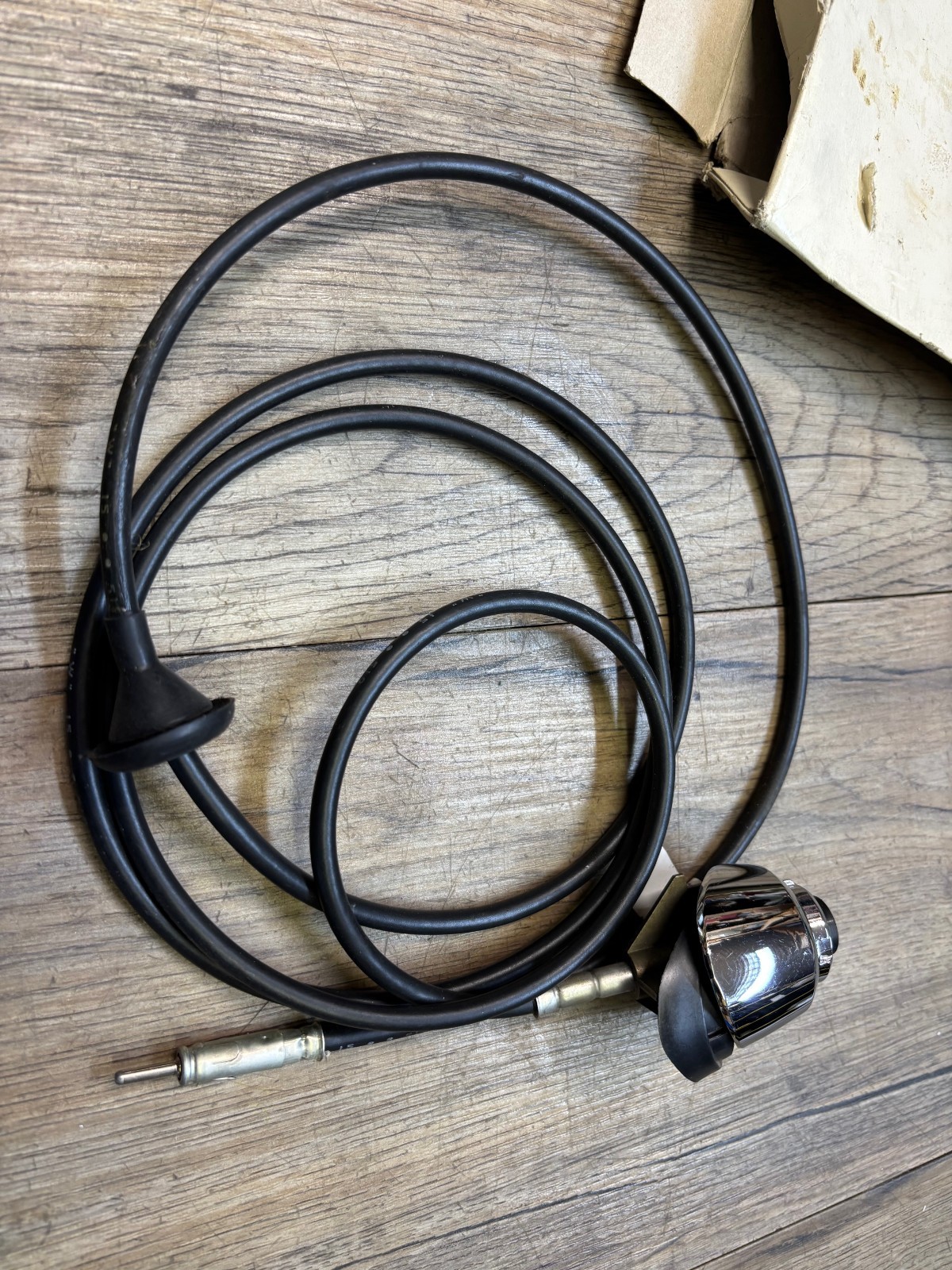 1979-1983 DODGE B150 VAN NOS MOPAR ANTENNA LEAD CABLE & CHROME BEZEL 4085869