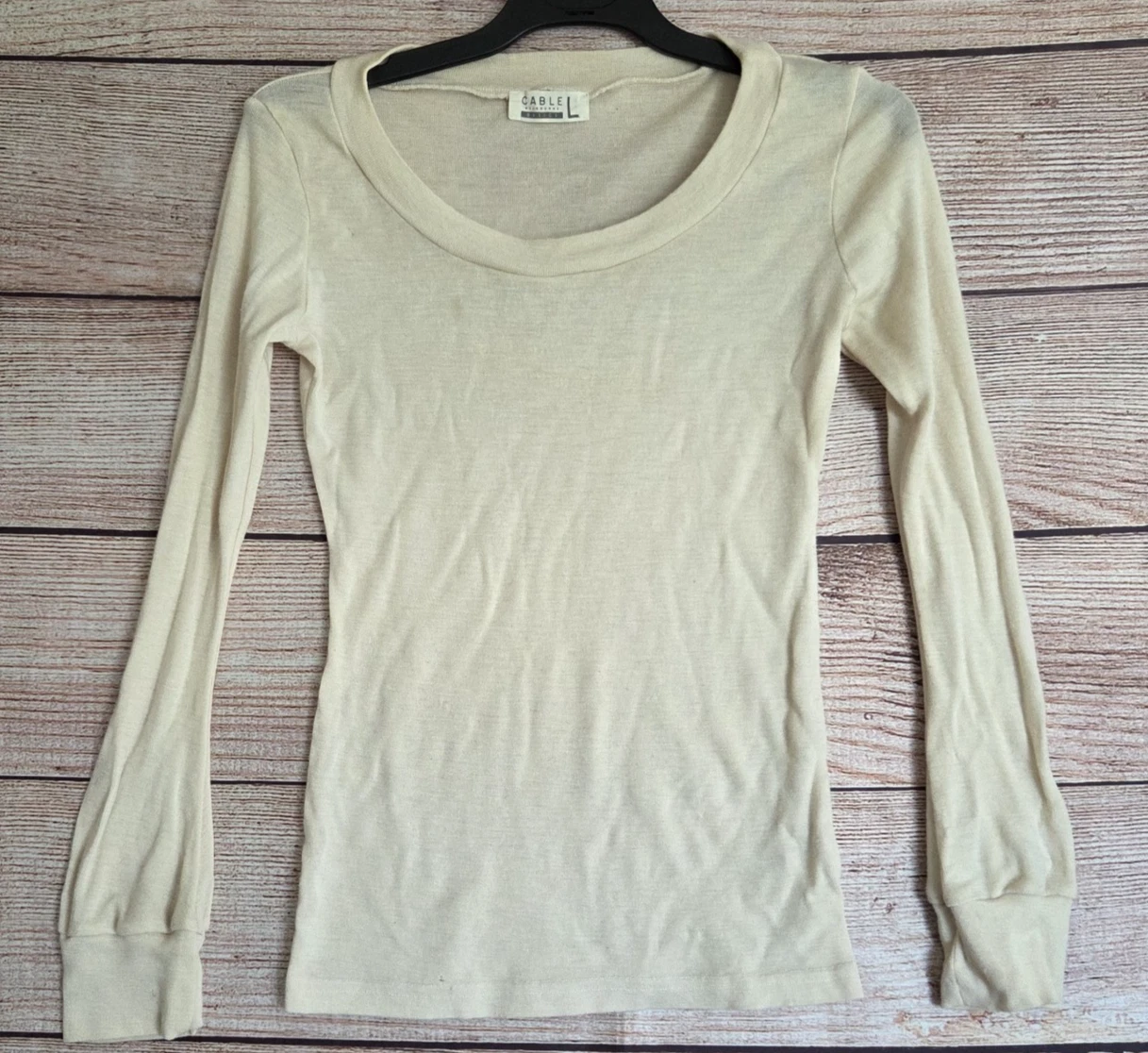 Cable Melbourne Shirt ~ Size L Women's ~ 100% Merino Wool Long Sleeve Base Layer
Opens in a new wind