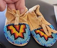 Vintage Native American Baby Moccasins Leather Beaded New