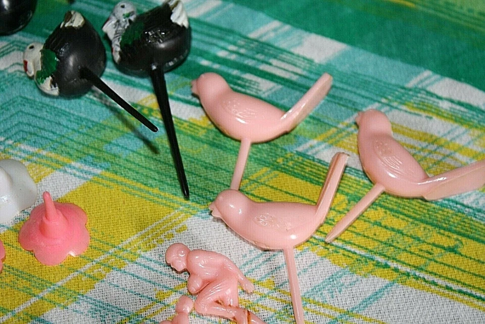 Lote De Colección Decoración Pastel 20+ Piezas Plástico Deportes Fútbol Halloween Temporadas -Z-9 Foto 4 de 4