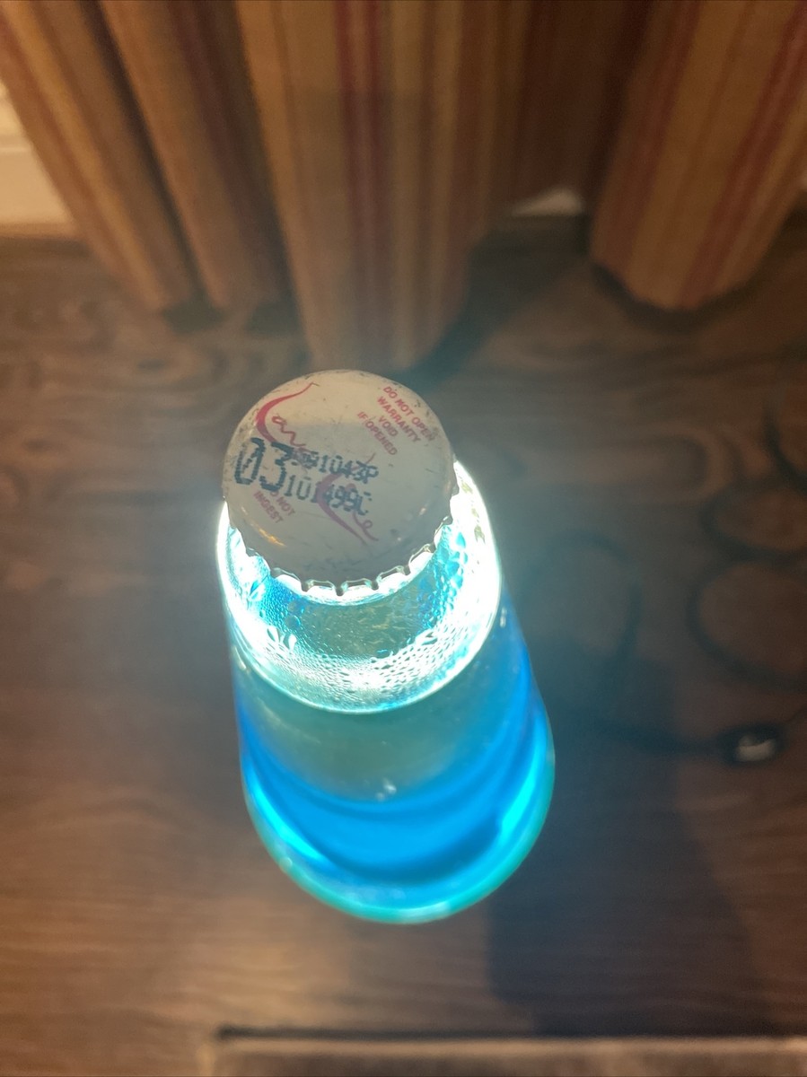 32oz Lava Lite Lava Lamp Blue Liquid Yellow Wax Blue Base