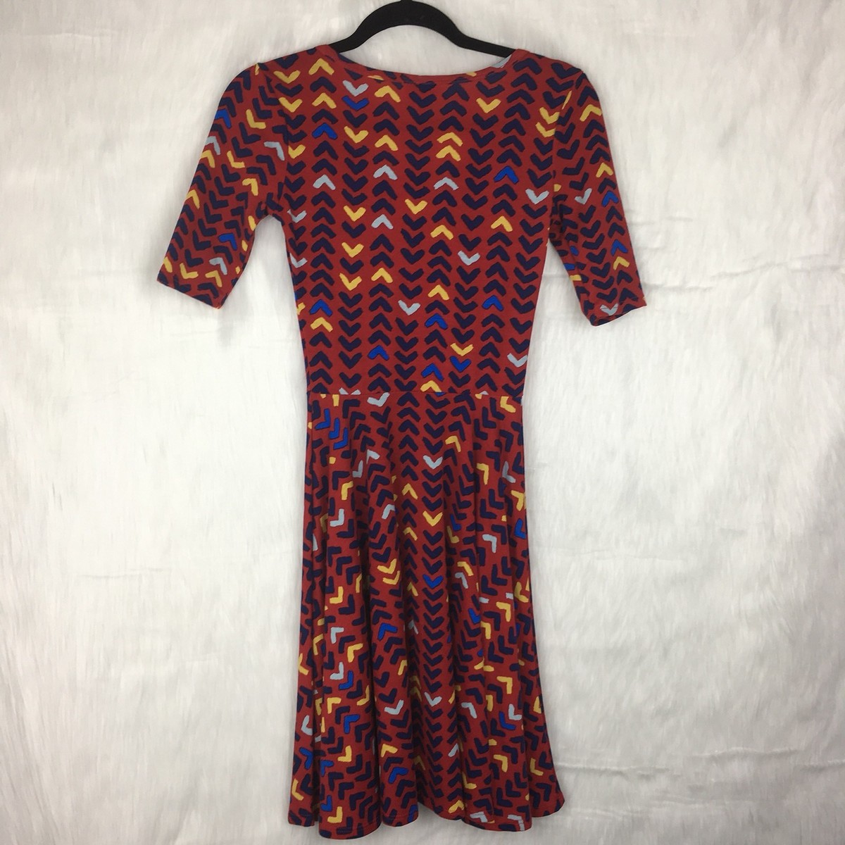Robe LuLaRoe Nicole Taille XS Rouge Et Bleue Motifs Flèches