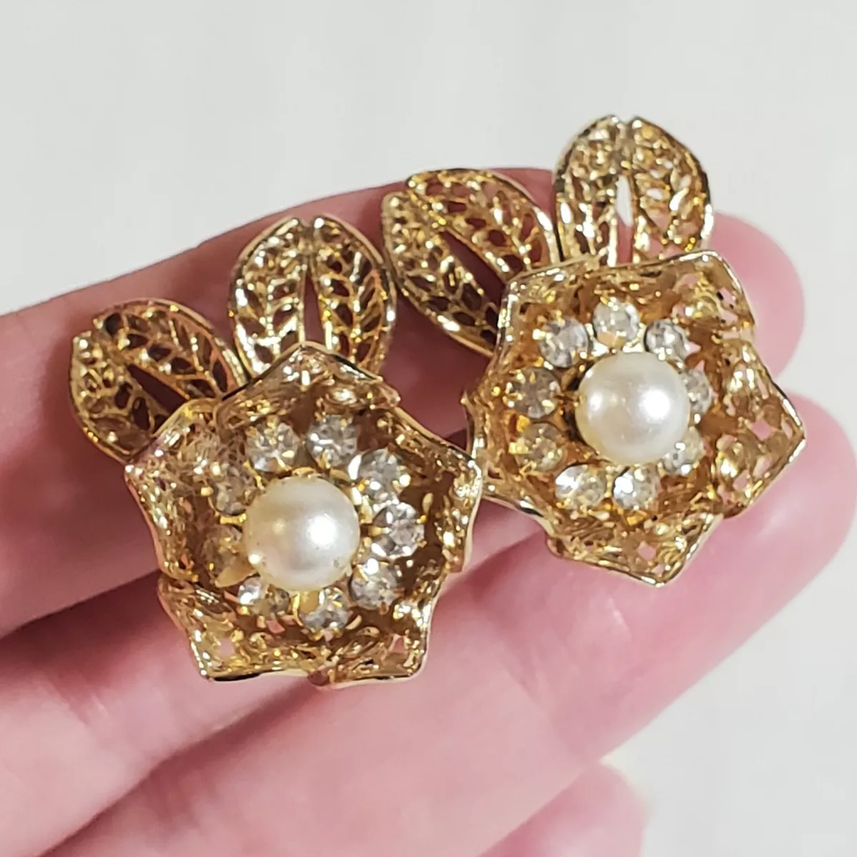 Coro earrings shop value