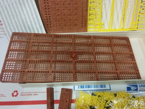 Vintage 1975 Invicta Word Master Mind Board Game PREOWNED CLEAN SHAPE Mastermind - Picture 10 of 12