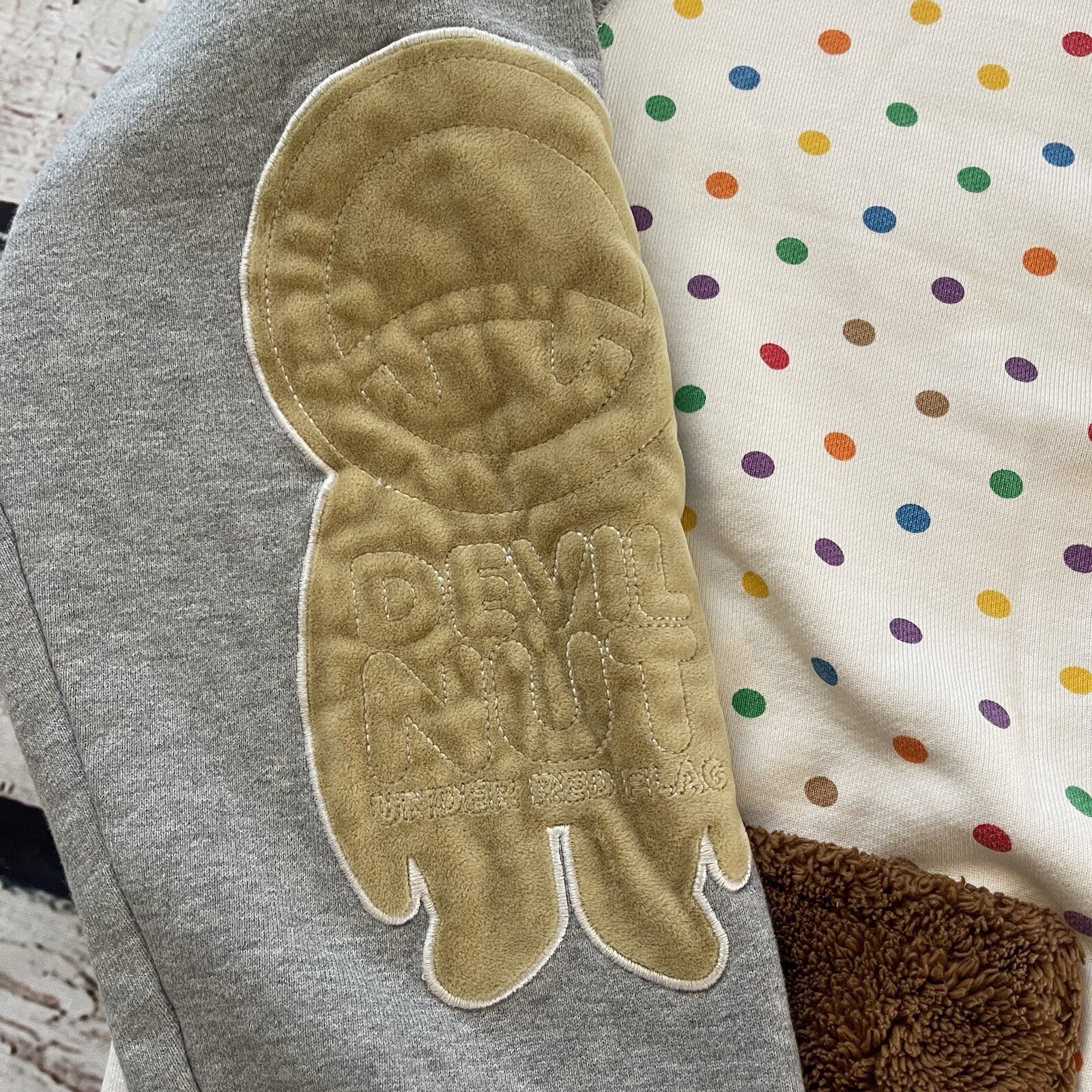 Devil Nut Under Red Flag Michael Sweater Size XL … - image 8