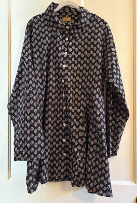 tulip ~ button up top collar tunic ~ black with white paisley ~ 100% cotton ~ L