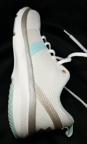 Size 9 UNDER ARMOUR WOMENS UA PRESS 2 SNEAKER - Picture 17 of 20