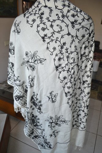 CHAL BLANCO PASHMINA 100% CACHEMIR BORDADO CREWEL - Imagen 7 de 7