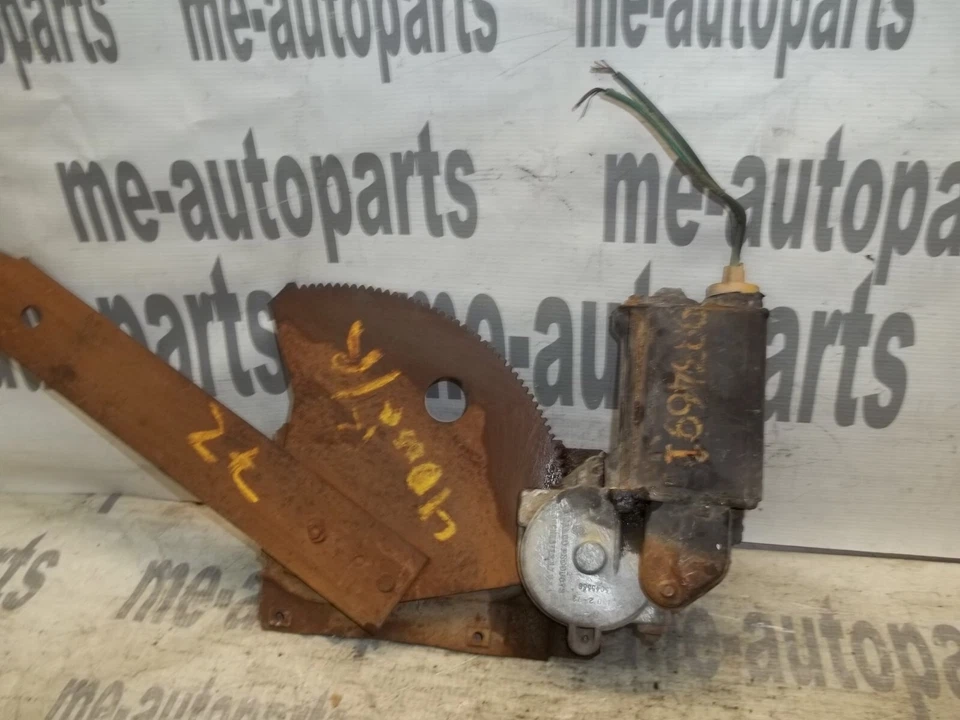 71-76 CADILLAC DEVILLE FLEETWOOD LEFT DRIVER REAR DOOR WINDOW REGULATOR MOTOR - Image 3 of 4