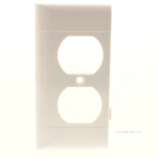 Pass & Seymour PSE8-W White Sectional End Duplex Receptacle Thermoset Wallplate