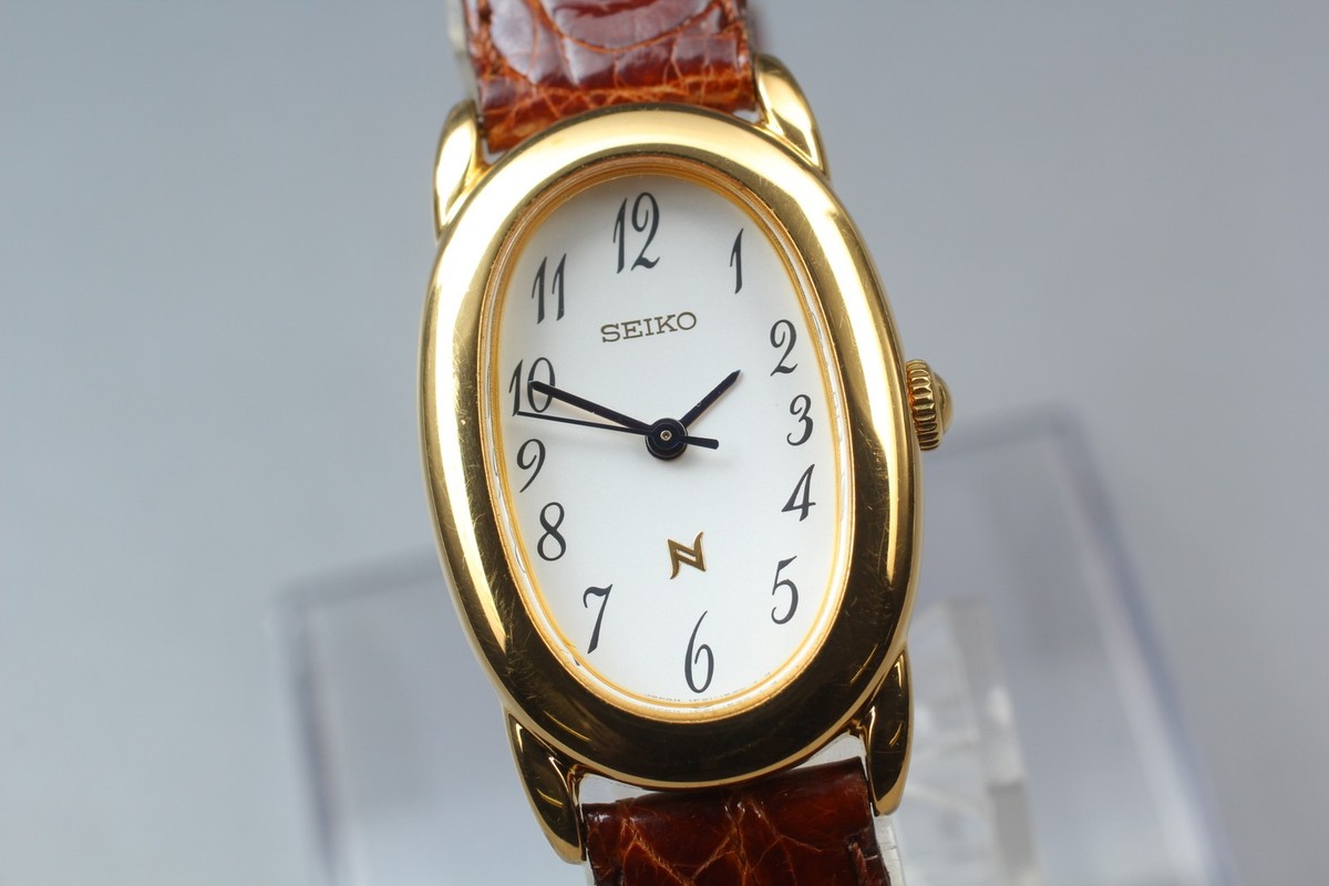 Near MINT] New Battery Seiko Noie 1F21-5B70 Gold Oval Ladies Watch