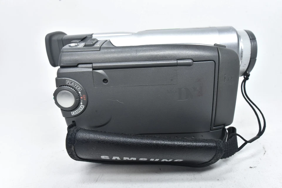 Samsung VP-D55 Handheld MiniDV Cassette Camcorder Silver Tested Working - Image 3 of 4