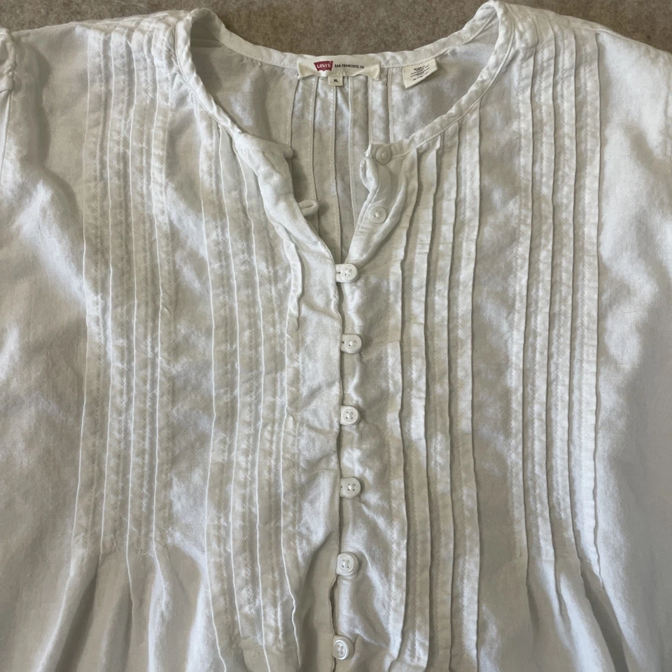 Levi’s Women’s Size XL Button Up Peasant Shirt Three-Quarter Sleeve White Boho￼ - Image 4 of 4