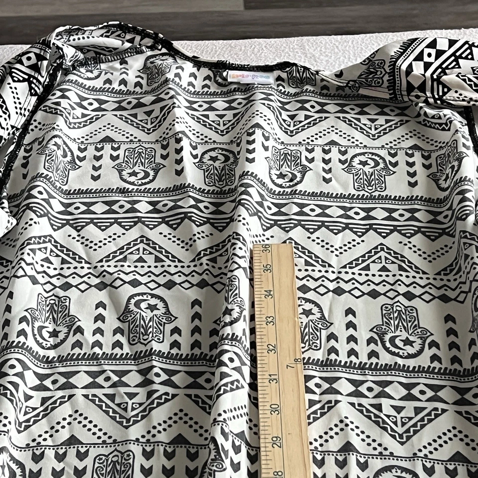 LulaRoe Encubrimiento XL Kimono Plumero Gótico Luna Estrellas Estampado Playa Caprichoso Chaleco Foto 4 de 4