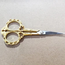 Retro Plum Blossom Sharp Scissors For Fabric Cutting Crochet Thread Cutting Tool